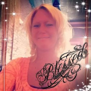 Meet your Posher, Candie